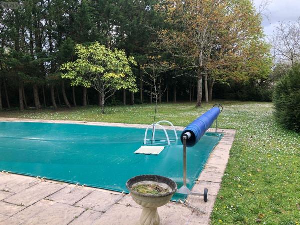 Maison de maître à vendre à Issoudun dans l'Indre (36100), ref : 11813/1518