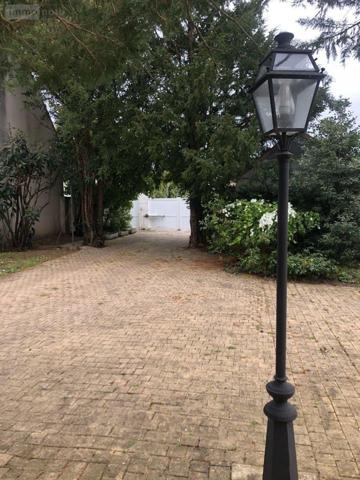 Maison de maître à vendre à Issoudun dans l'Indre (36100), ref : 11813/1518