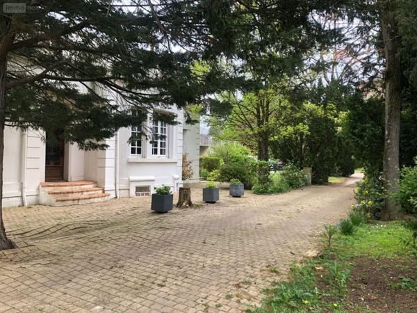 Maison de maître à vendre à Issoudun dans l'Indre (36100), ref : 11813/1518