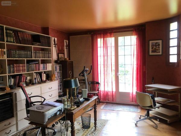 Maison de maître à vendre à Issoudun dans l'Indre (36100), ref : 11813/1518
