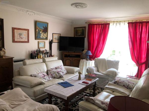 Maison de maître à vendre à Issoudun dans l'Indre (36100), ref : 11813/1518