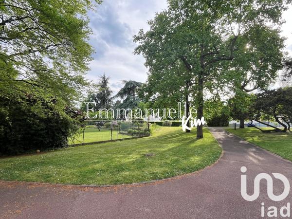 Appartement 3 pièces de 69 m² à Montmorency (95160)