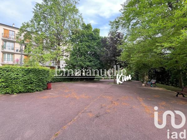Appartement 3 pièces de 69 m² à Montmorency (95160)