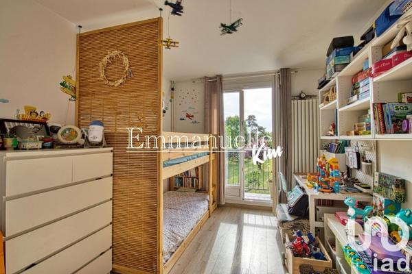 Appartement 3 pièces de 69 m² à Montmorency (95160)