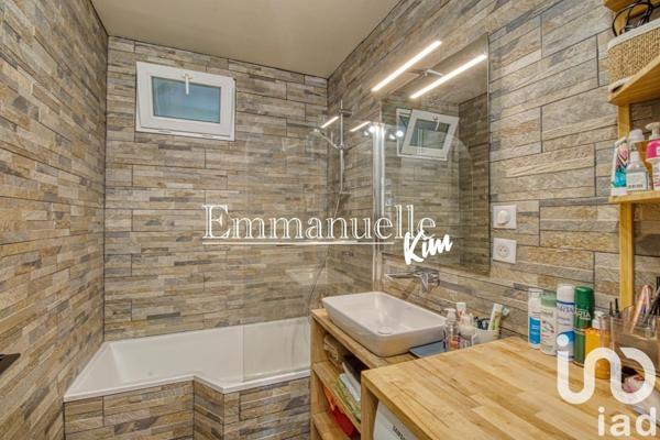 Appartement 3 pièces de 69 m² à Montmorency (95160)