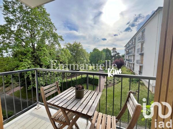 Appartement 3 pièces de 69 m² à Montmorency (95160)
