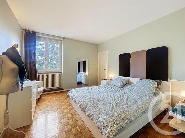 Appartement à vendre  5 pièces - 107,40 m2 VALS PRES LE PUY - 43