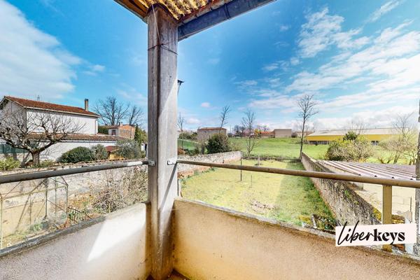 Grande maison de caractère (T6) avec jardin – Fort potentiel – Garage non attenant