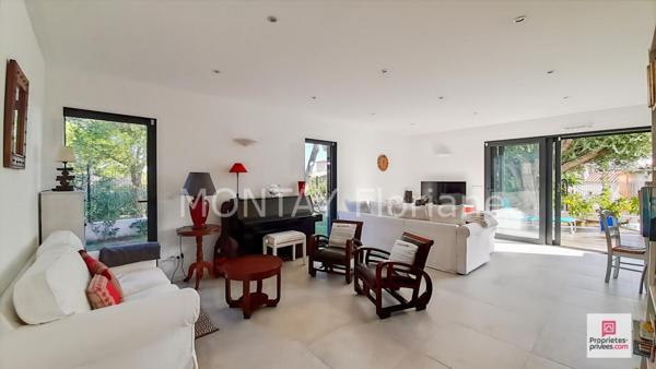 Les Issambres  rez-de-jardin 4 pièces  avec garage et emplacement de parking