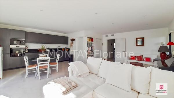 Les Issambres  rez-de-jardin 4 pièces  avec garage et emplacement de parking