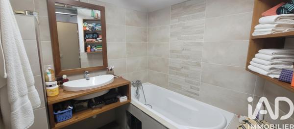 Maison à vendre 9 pièces 240 m² Le Tampon
