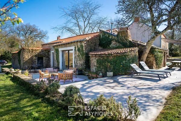 Elégante propriété de caractère et sa maison d’invités