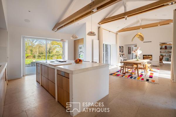 Elégante propriété de caractère et sa maison d’invités