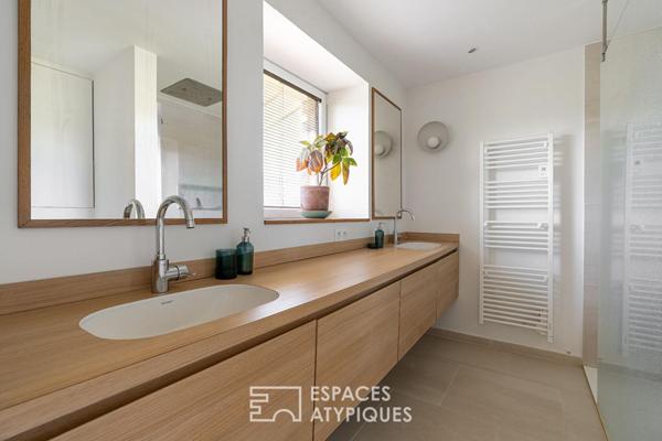 Elégante propriété de caractère et sa maison d’invités