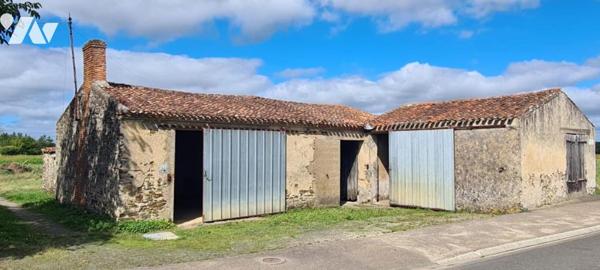 Grange en pierre de 110 m² à réhabiliter en habitation sur un terrain de 614 m²