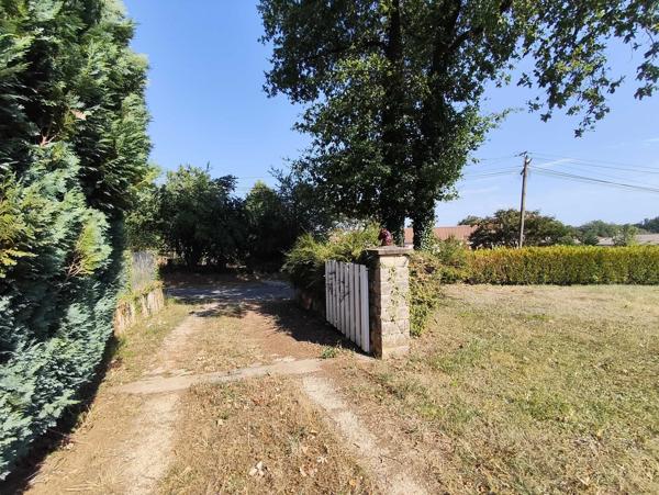 MAISON SUR SOUS SOL AVEC TERRAIN ET VERGER