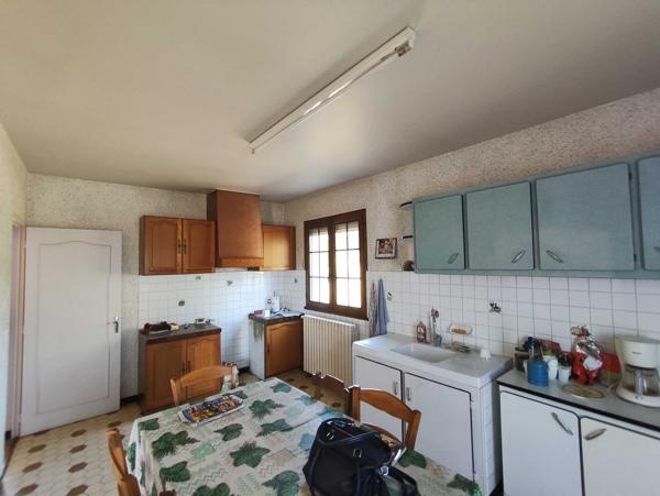 MAISON SUR SOUS SOL AVEC TERRAIN ET VERGER
