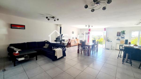 MAISON T4 DE 126 M2 AVEC VUE PYRENEES