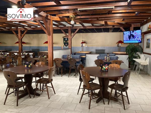 BELLE OPPORTUNITÉ COMMERCIALE : IMMEUBLE COMMERCIAL ET LOCATIF CAFETÉRIA/BAR/BILLARD, FONDS DE COMMERCE INCLUS