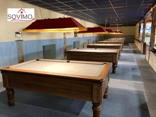 BELLE OPPORTUNITÉ COMMERCIALE : IMMEUBLE COMMERCIAL ET LOCATIF CAFETÉRIA/BAR/BILLARD, FONDS DE COMMERCE INCLUS