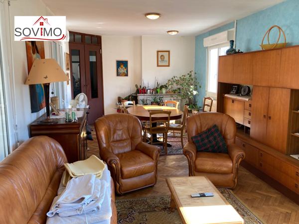 BELLE OPPORTUNITÉ COMMERCIALE : IMMEUBLE COMMERCIAL ET LOCATIF CAFETÉRIA/BAR/BILLARD, FONDS DE COMMERCE INCLUS