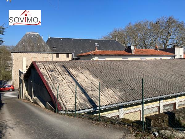 BELLE OPPORTUNITÉ COMMERCIALE : IMMEUBLE COMMERCIAL ET LOCATIF CAFETÉRIA/BAR/BILLARD, FONDS DE COMMERCE INCLUS