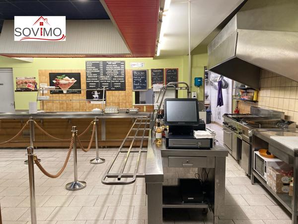 BELLE OPPORTUNITÉ COMMERCIALE : IMMEUBLE COMMERCIAL ET LOCATIF CAFETÉRIA/BAR/BILLARD, FONDS DE COMMERCE INCLUS