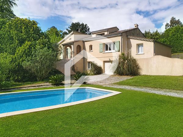 Maison 8 pièces 150 m2