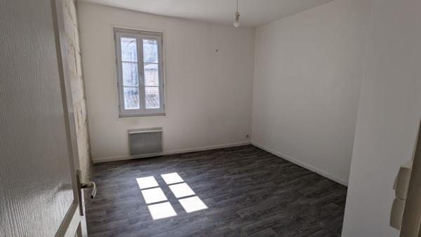 Maison à Saintes (17) rive droite Saintes (17100)