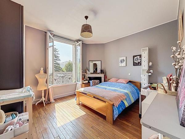 Maison Villejuif 4 pièce(s) 70 M²