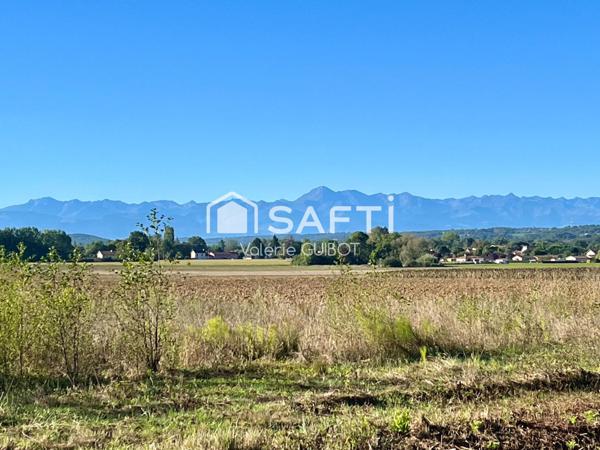 Terrain constructible avec vue Pyrenées