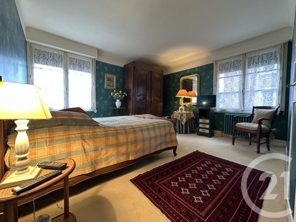 Appartement F4 à vendre  4 pièces - 104 m2 LISIEUX - 14