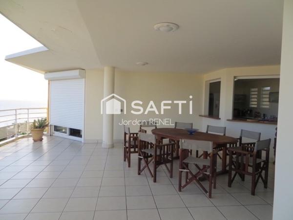 Grand Appartement de Standing – Vue Mer Panoramique sur la Baie