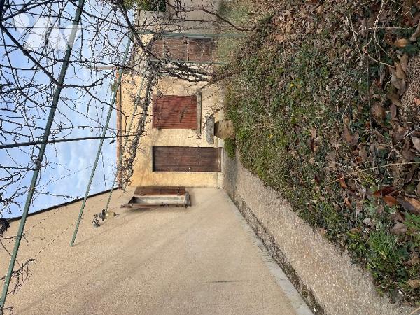 Maison de plain pied d’environ 95 m² sur 1030m² de terrain