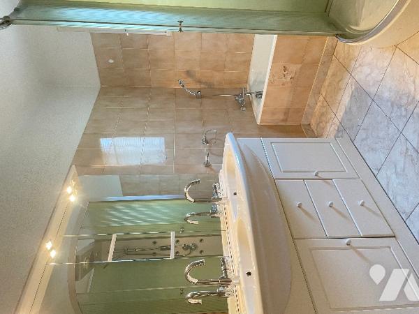 Maison de plain pied d’environ 95 m² sur 1030m² de terrain