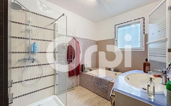 Maison à vendre    6 pièces •  Vayrac