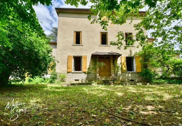 GREZIEU LA VARENNE Plateau T4/T5 de 110,73 m² avec jardin sud de 84.88 m² avec 2 stationnements