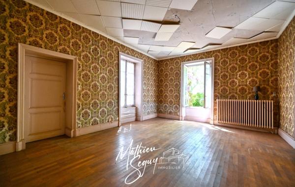 GREZIEU LA VARENNE Plateau T4/T5 de 110,73 m² avec jardin sud de 84.88 m² avec 2 stationnements