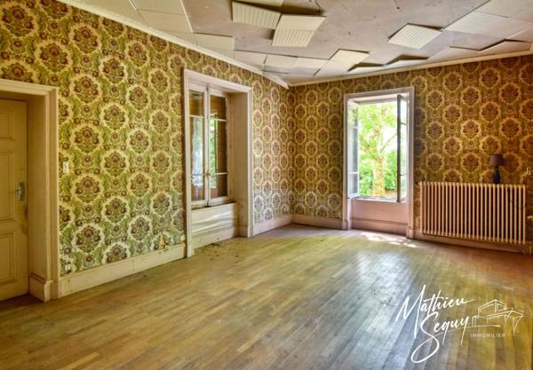 GREZIEU LA VARENNE Plateau T4/T5 de 110,73 m² avec jardin sud de 84.88 m² avec 2 stationnements