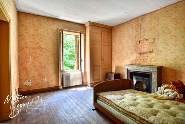 GREZIEU LA VARENNE Plateau T4/T5 de 110,73 m² avec jardin sud de 84.88 m² avec 2 stationnements