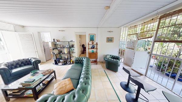 Quartier Didier, jardin, dépendance, parking