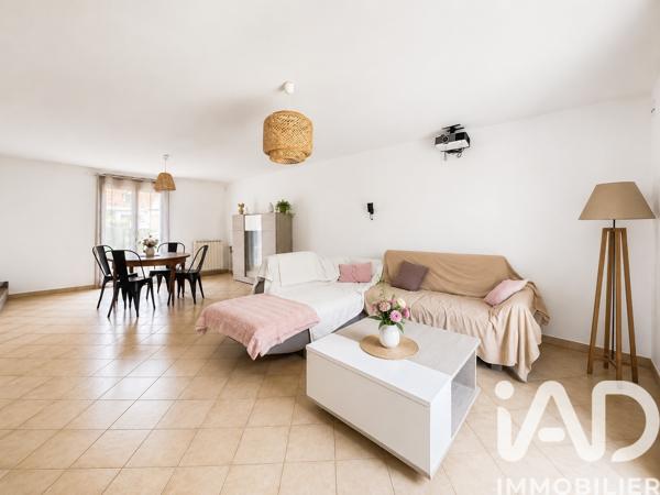 Maison à vendre 8 pièces 147 m² Épernon