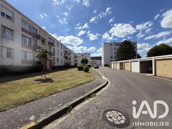 Appartement à vendre 5 pièces 80 m² Saint-Aubin-lès-Elbeuf