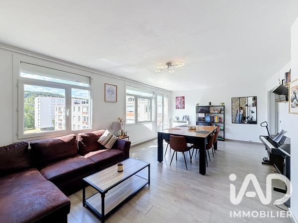 Appartement à vendre 5 pièces 80 m² Saint-Aubin-lès-Elbeuf