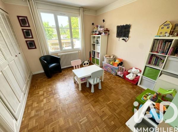 Maison à vendre 6 pièces 150 m² Saint-Hilaire-Saint-Mesmin