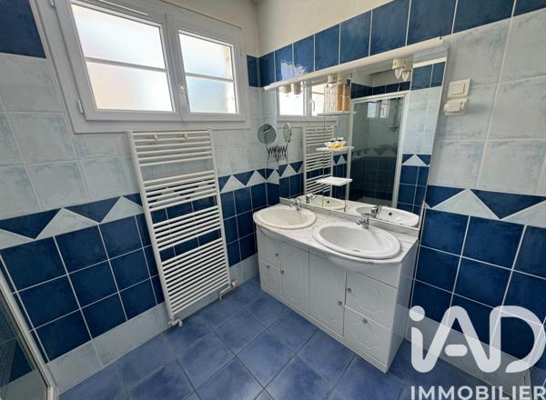 Maison à vendre 6 pièces 150 m² Saint-Hilaire-Saint-Mesmin