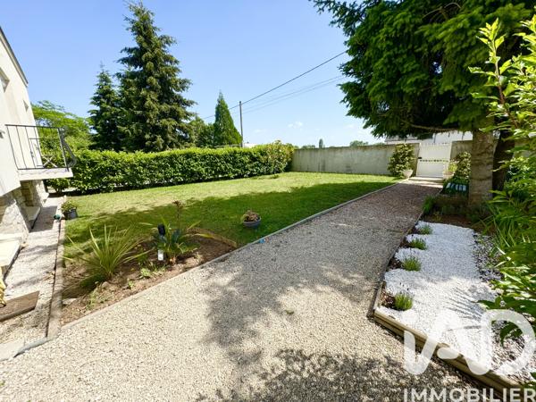 Maison à vendre 6 pièces 150 m² Saint-Hilaire-Saint-Mesmin