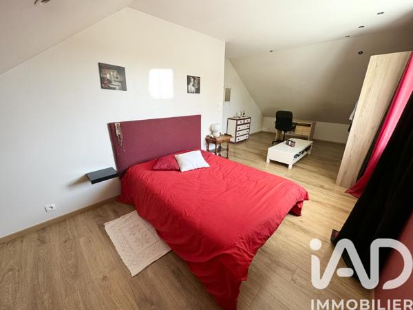 Maison à vendre 6 pièces 150 m² Saint-Hilaire-Saint-Mesmin