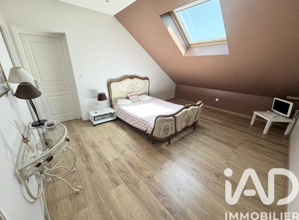 Maison à vendre 6 pièces 150 m² Saint-Hilaire-Saint-Mesmin