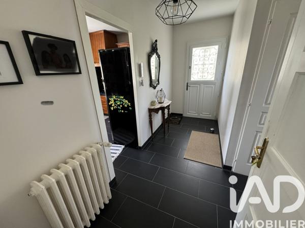 Maison à vendre 6 pièces 150 m² Saint-Hilaire-Saint-Mesmin